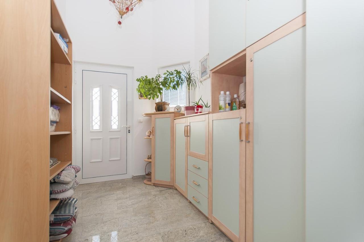 Apartment Brajki Omiš Εξωτερικό φωτογραφία